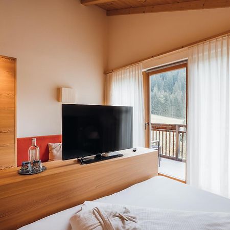 Guesthouse St Nikolaus Ulten Eksteriør bilde