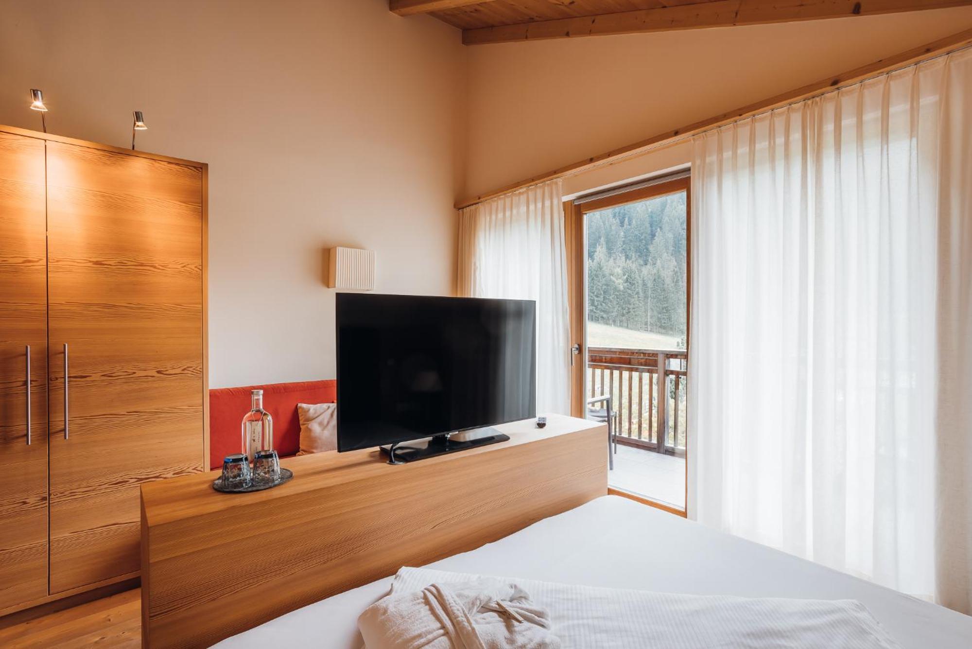 Guesthouse St Nikolaus Ulten Eksteriør bilde
